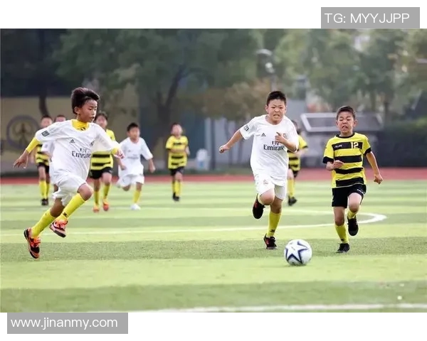 儿童心中的足球英雄采访足球明星的精彩问题大汇总