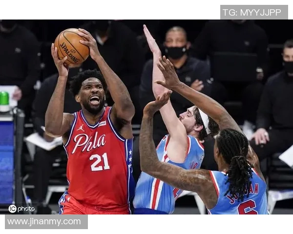 篮网与76人激战正酣球迷期待精彩对决与逆转时刻